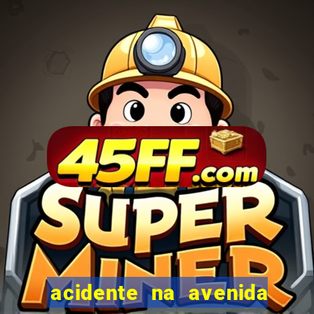 acidente na avenida arquiteto vila nova artigas